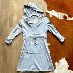 Gray GapBody sweater dress with waist tie and small kangaroo pouch. XS